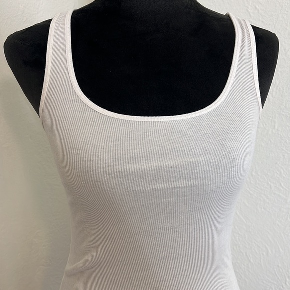 Gap White Ribbed Tank Top XS - Picture 2 of 6